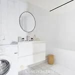 Cozy Haven In The Heart Of Buttes-chaumont *